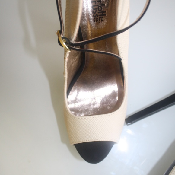 Charlotte Russe 6 inch Heel - Picture 4 of 7